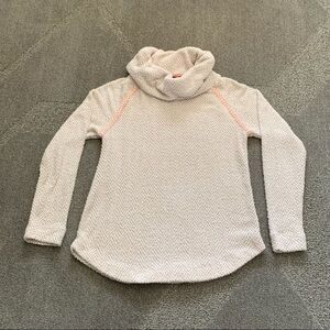 Verve Ami Long Sleeve Turtle Neck Sweater